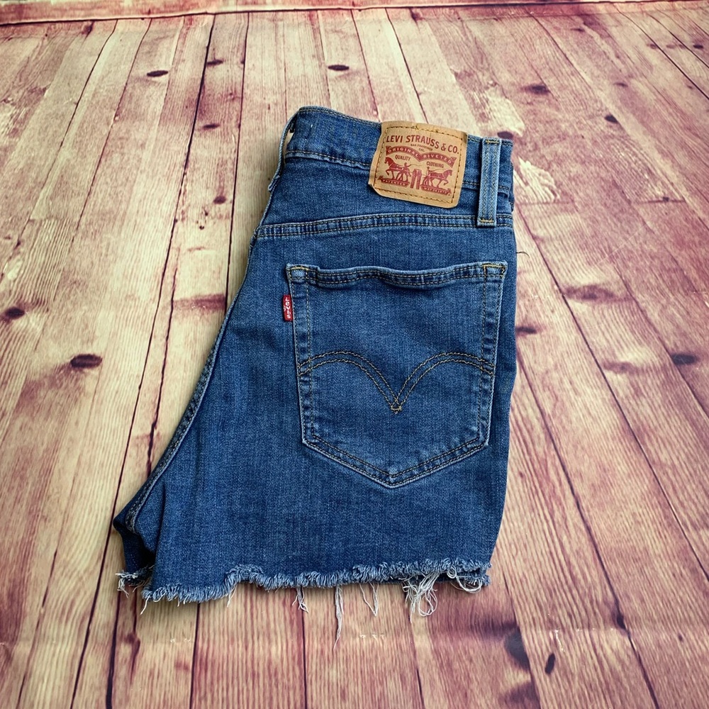 💵Levi’s High Rise Distressed Denim Short Size 29 - Picture 12 of 12